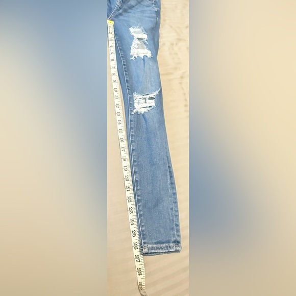 American Eagle Outfitters Light Blue Distressed Skinny Jeans - Picture 8 of 9